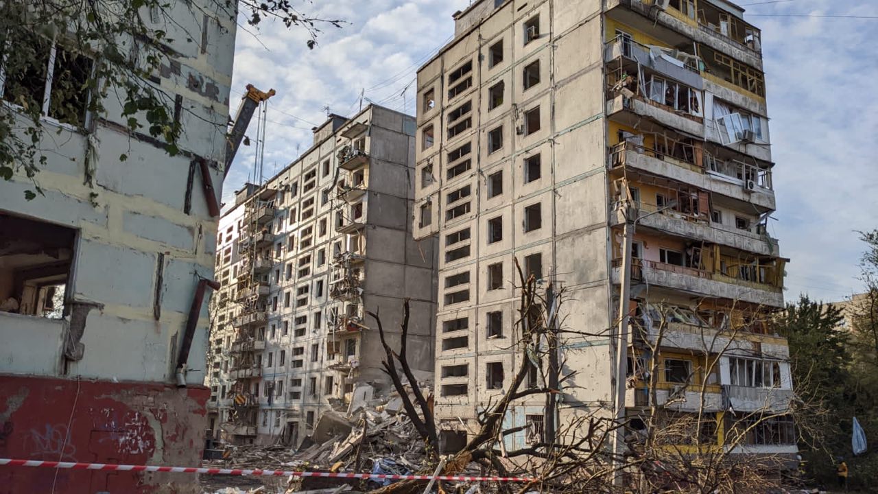 Стало известно, сколько городская власть Запорожья потратит на ремонт домов,  которые были разрушены российскими ракетами