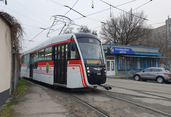 У Запоріжжі відновлять роботу більшості тролейбусів та трамваїв
