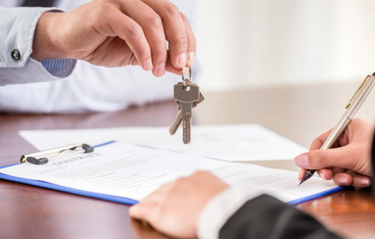 Запорожье снова можно покупать и продавать квартиры - городу вернули доступы к госреестрам
