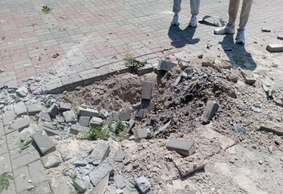 В парку Запоріжжя, внаслідок падіння ворожого об'єкту, травми отримали 18 людей - ЗОВА (фото, відео)