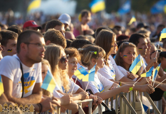 Святкування Дня Незалежності України в Запоріжжі з 2005 по 2022 роки. Як це було?