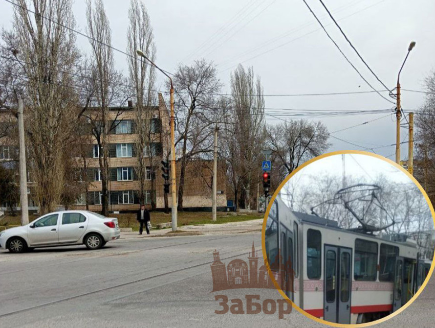 С рельсов в Тюменской области сошли три вагона поезда. Видео