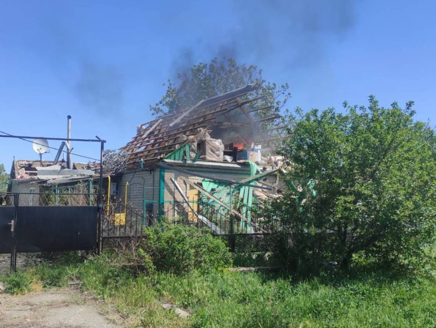 Приватний будинок на Запоріжжі після російського обстрілу