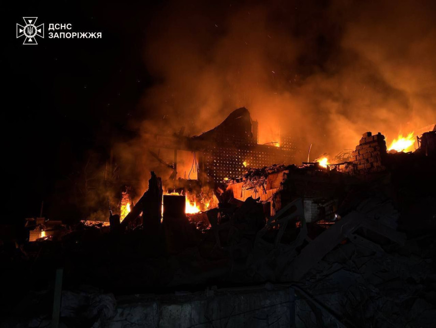 Пожежа в ніч на 21 березня в Запорізькому районі після ударів окупантів