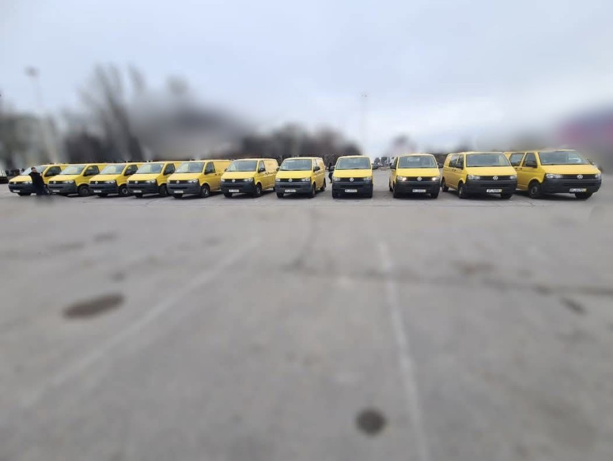 Автівки для військових від Волонтерської банди Що ти, дядя