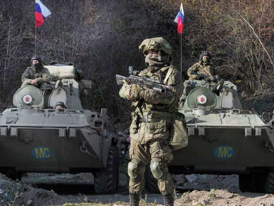 Російські військові і техніка