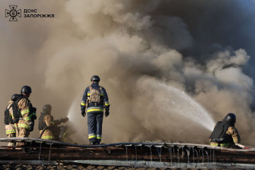 Наслідки атаки шахедів по Запоріжжю: пошкоджено біля 30 будинків, троє поранених (фото, відео)