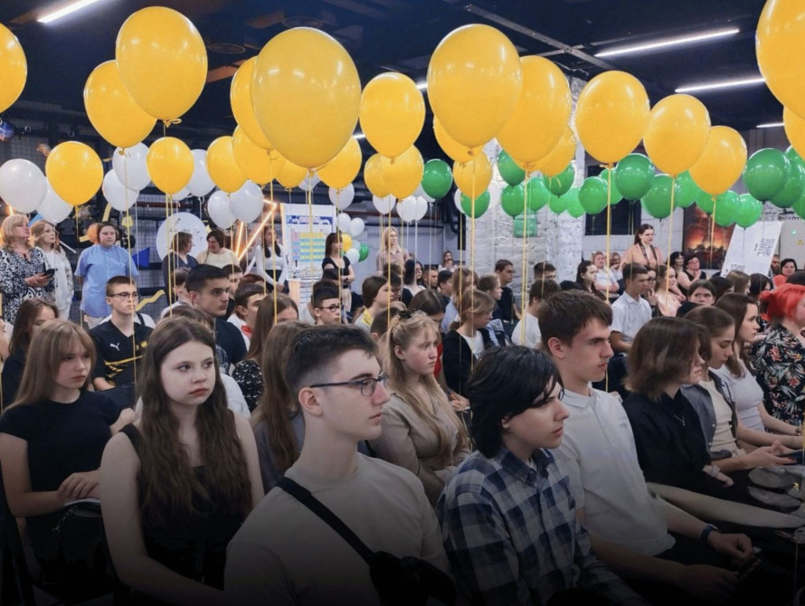 На презентації проєкту «УСПІХ» учні познайомились з викладачами та кураторським складом