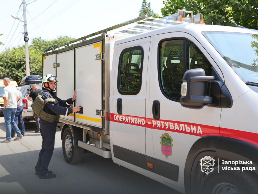 Швидка на місці удару по Запоріжжю