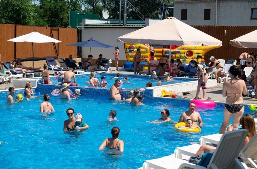Розважальний комплекс і басейн