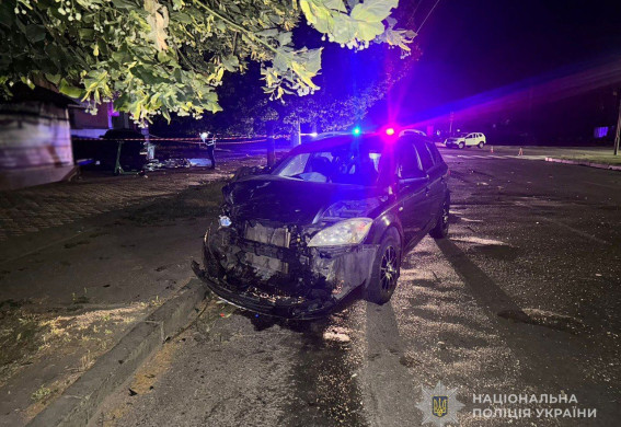Подробиці жахливого ДТП у Запоріжжі: 2 людини загинули, ще 4 постраждали (фото, відео 18+)