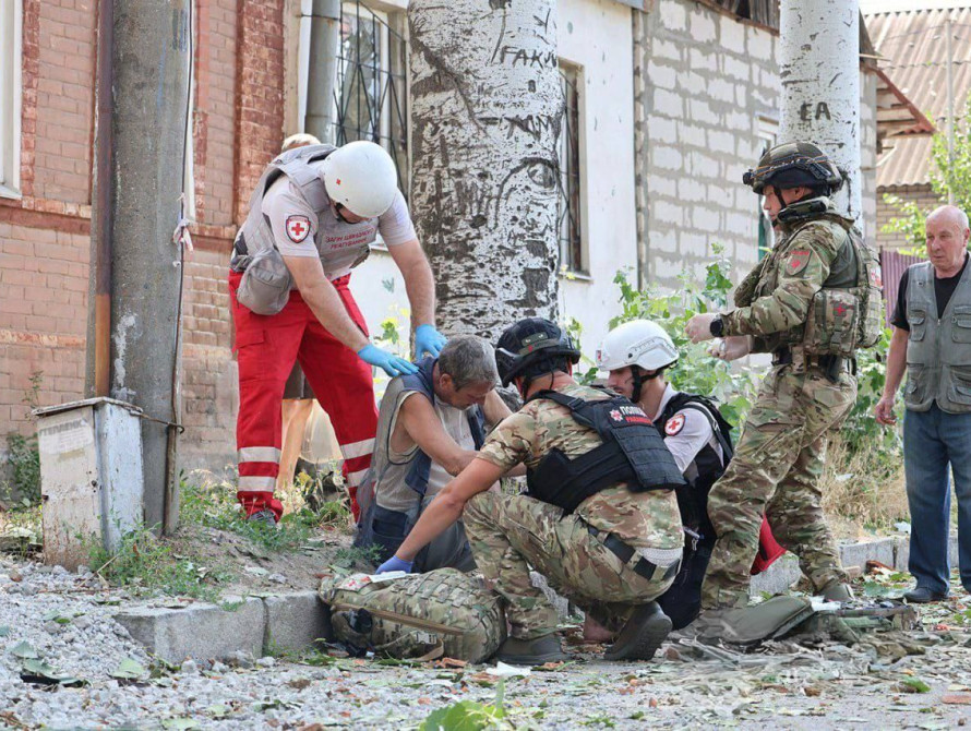 Наразі відомо про двох поранених