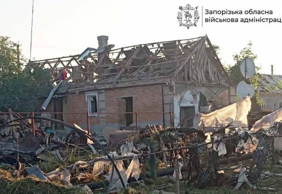 Військові рф атакували Запоріжжя шахедами, вдарили по області КАБами та вбили одну мирну людину 
