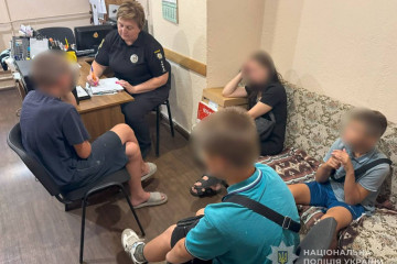 У Запоріжжі розшукали підлітків, які знущалися над однолітком (відео 18+)