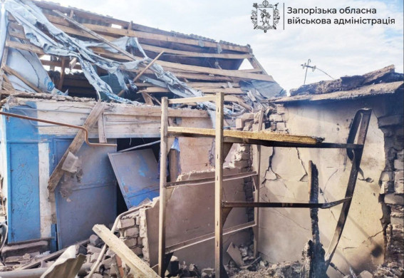 На Запоріжжі 2 людей загинули, троє поранені - наслідки атаки на Запорізький та Василівський райони.