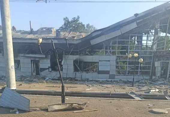 Через обстріл поїзди між Запоріжжям та Дніпром курсують із затримками (фото, відео)