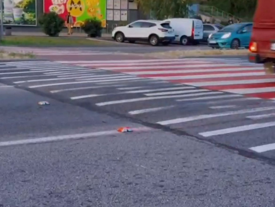 Ще два пішоходи із підсвіткою встановили у Запоріжжі