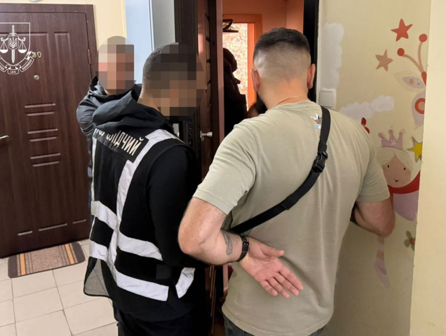 Слідчі дії у рамках спецоперації "Опікун"