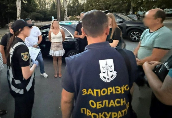 У Запоріжжі затримано адвокатку, яка організувала втечу ухилянтів за кордон за 6 тисяч доларів