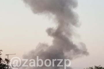 Атака крилатими ракетами: в Запоріжжі бачать дим після прильотів (фото, відео)