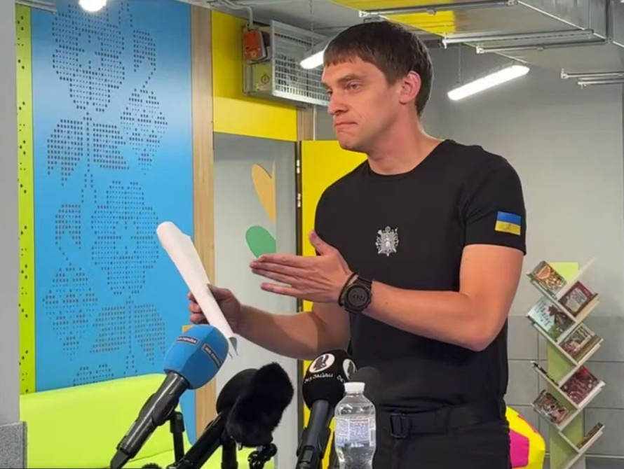 Директор однієї із запорізьких шкіл організував платне навчання у нешкільні дні