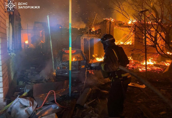 Масована атака по Запоріжжю: вже відомо про одну загиблу людину та 6 поранених (фото, відео)