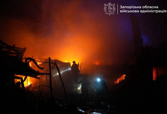 Двоє людей загинули та ще 14 поранені внаслідок обстрілів Запоріжжя та області: зведення