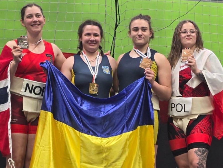 Запорізька сумоїстка Карина Колесник на чемпіонаті світу