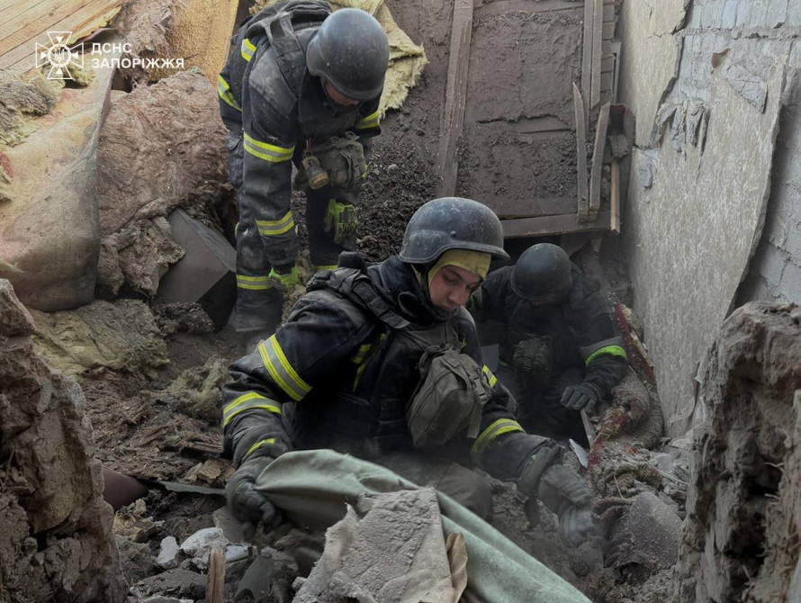 Руйнування у Запоріжжі внаслідок масованого обстрілу