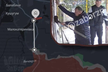У прифронтовому селі Запорізького району на відео потрапили чоловіки, які обносили будинок (відео)