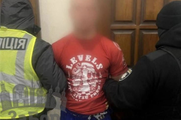 Поліція затримала 37-річного тренера з Запоріжжя, який вчиняв розпусні дії до 11-річної дитини