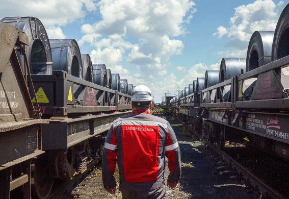 Підвищення вантажних тарифів УЗ може зупинити виробництво, – запорізькі металурги