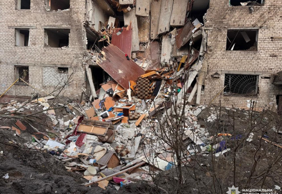 Масована атака РФ по Україні: удари по енергетичній інфраструктурі та аварійні відключення світла (фото, відео)