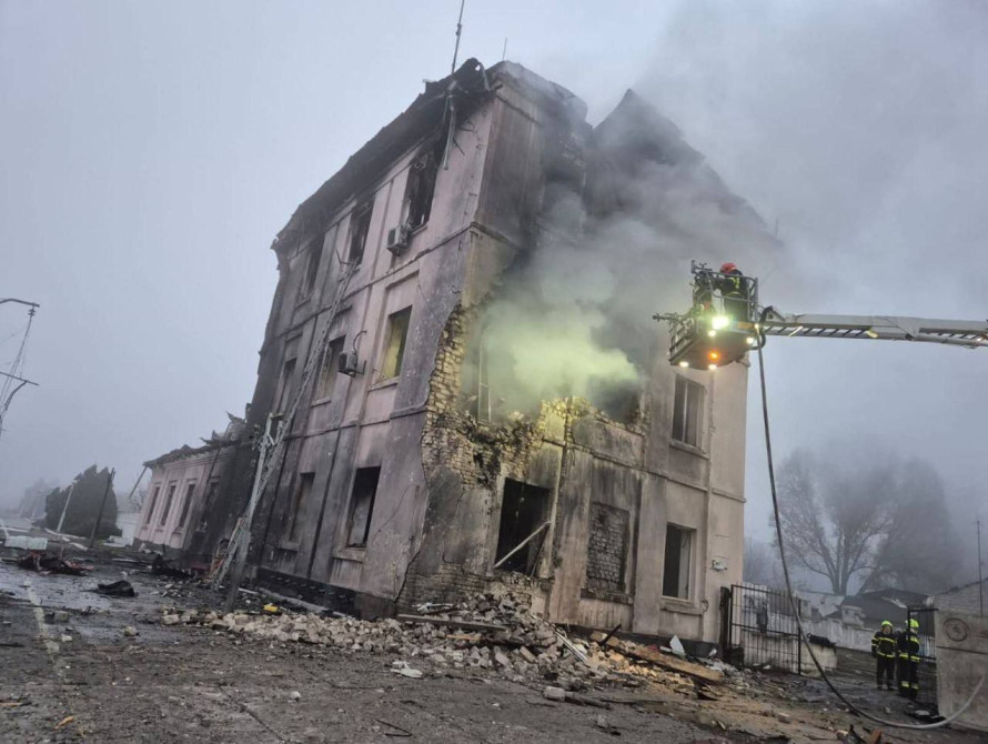 Наслідки обстрілу станції Запоріжжя-Кам'янське