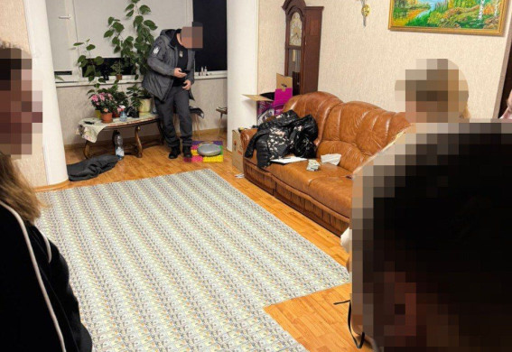 У Запоріжжі правоохоронці налагодили цілий бізнес на чоловіках, що ухилялися від мобілізації