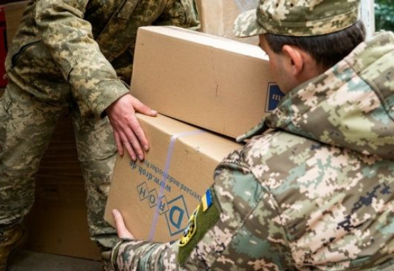 У Запоріжжі дезертир торгував гуманітарною допомогою для ЗСУ