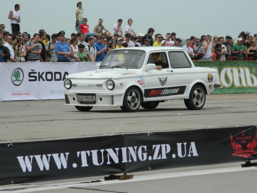 Открытие Кубка Украины по Драг Рейсингу в Запорожье испортила плохая организация