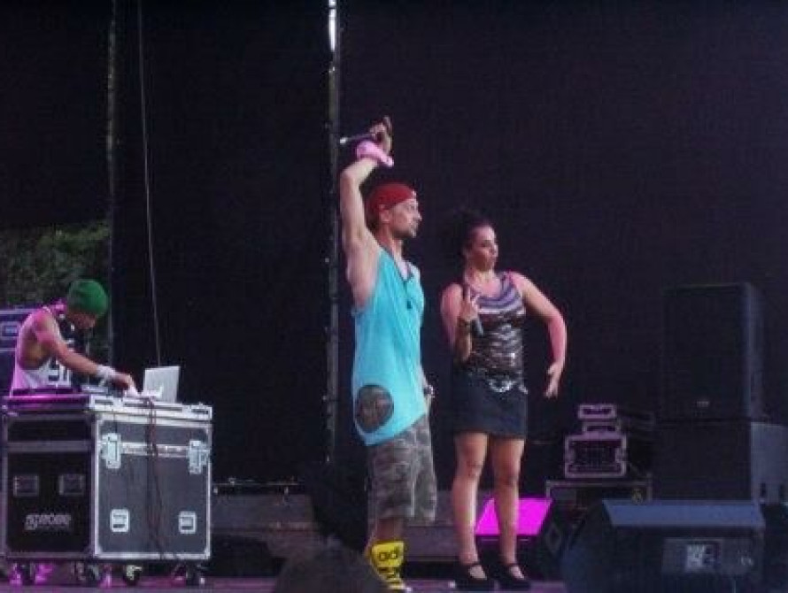 День металлурга в Запорожье: дешевые "Настя и Потап" и очереди за пивом