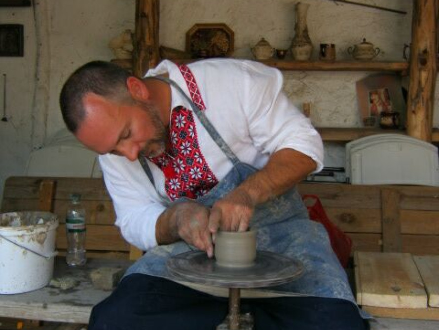 В Запорожье прошел первый день фестиваля гончаров