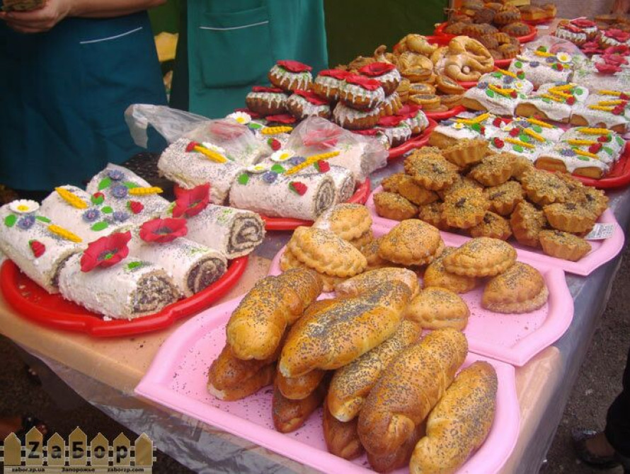 В Запорожье стартовала медовая ярмарка