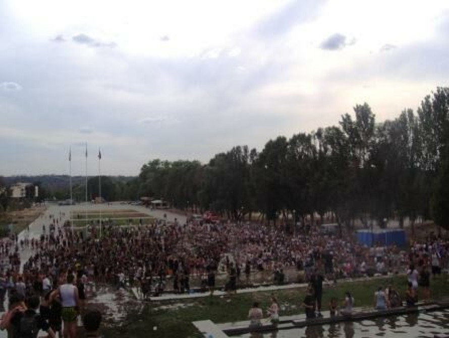 Жителей Запорожья снова приглашают на "Водную битву", но теперь за деньги