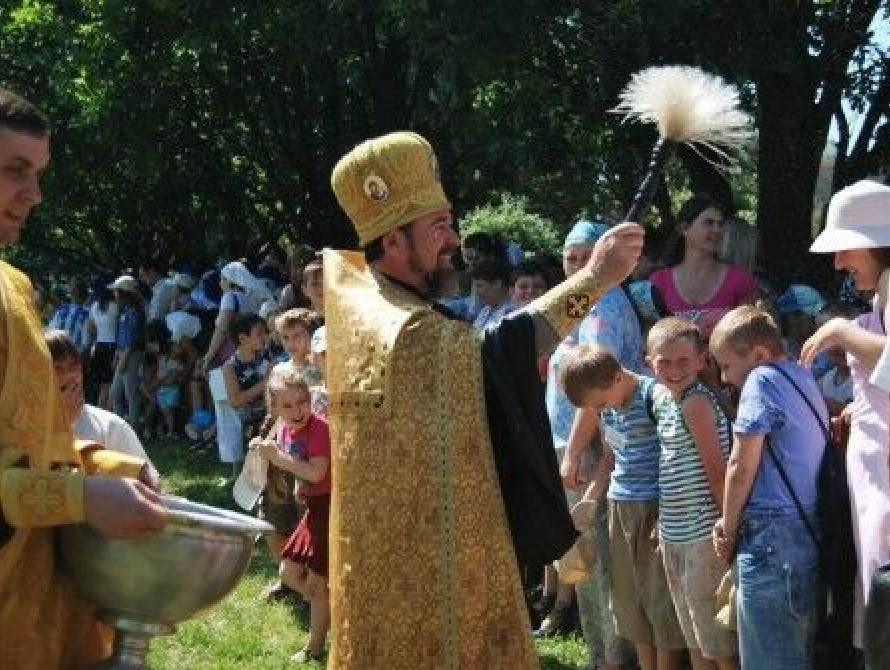 В Запорожье 1 сентября отметят молебном и спектаклем