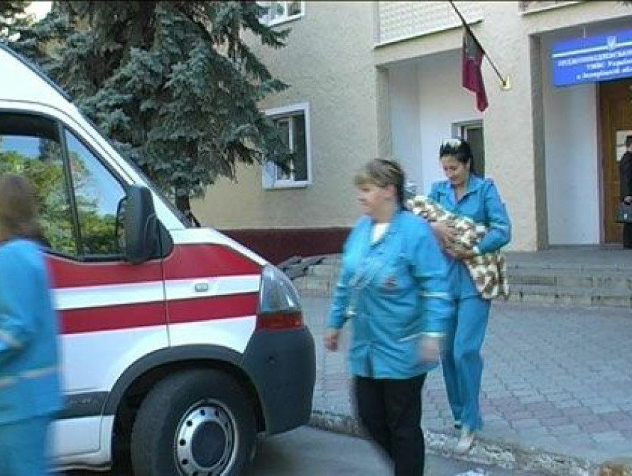 Милиционеры спасли 3-месячную малышку в Запорожье от голодной смерти