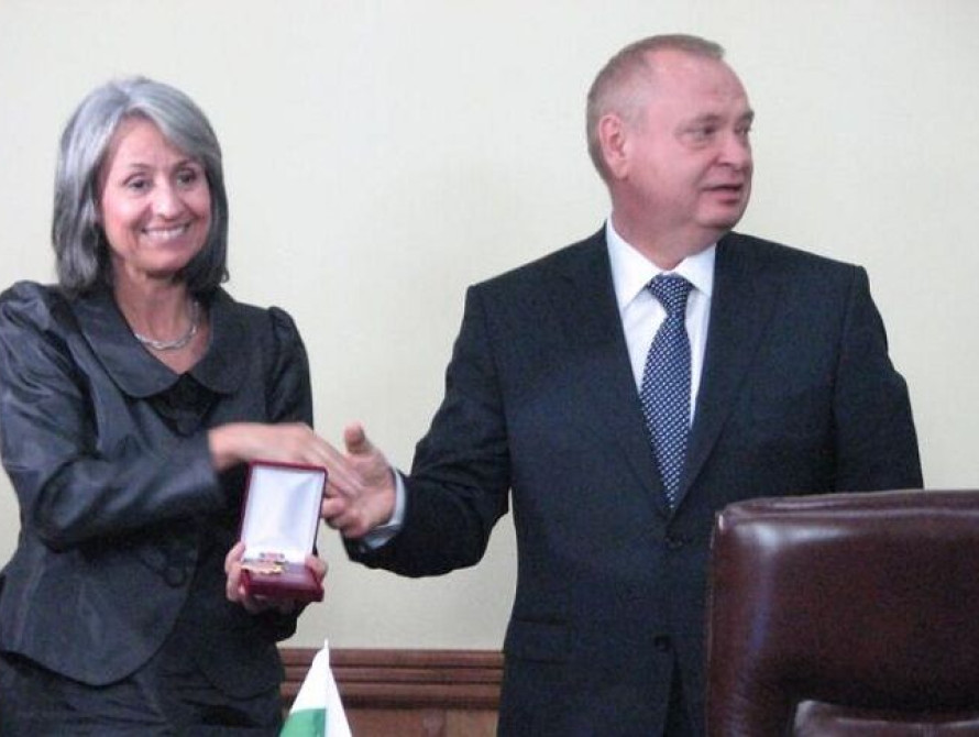 Вице-президент Болгарии получила медаль за развитие Запорожского края