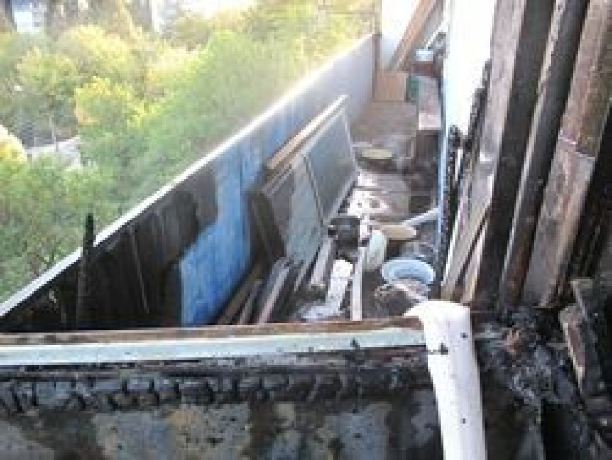 В Запорожье горели сразу две квартиры девятиэтажки