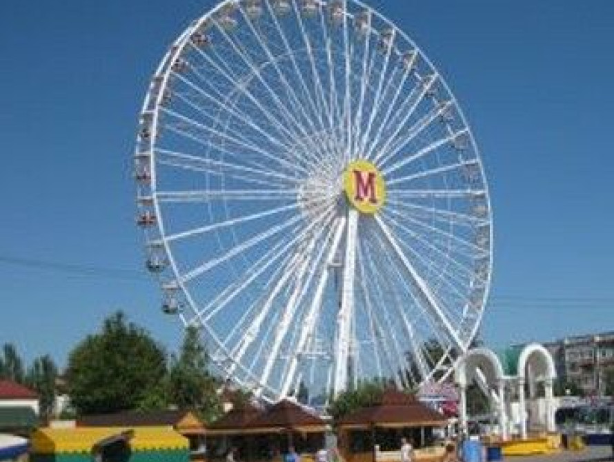 Самое большое колесо обозрения в Бердянске проработало недолго