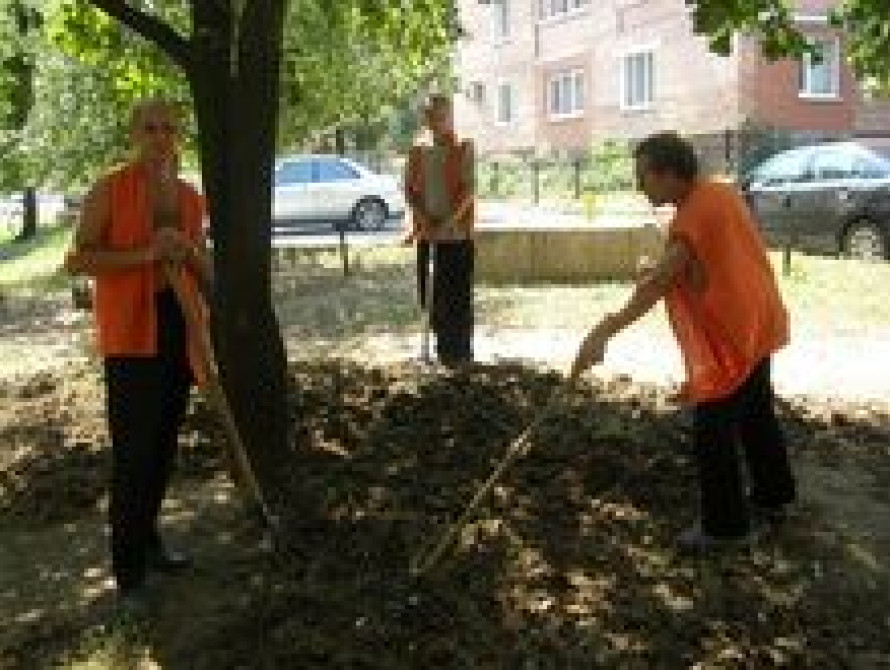 Зэки готовят Запорожье к празднику