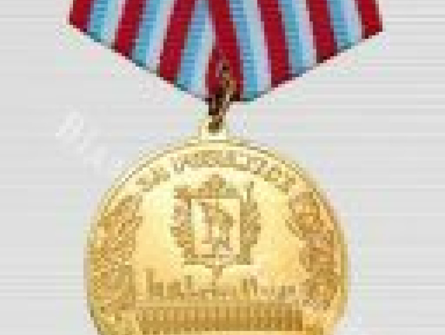 В Запорожье директору КП "Зеленстрой" за заслуги перед областью вручили медаль 