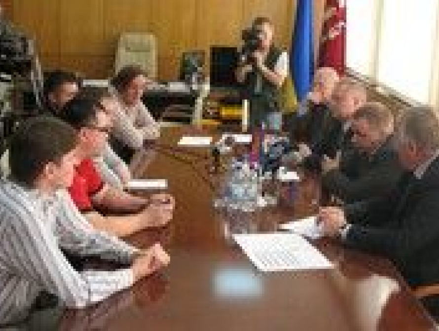 В Запорожье Богуслаев и ультрас встретились в кабинете губернатора 