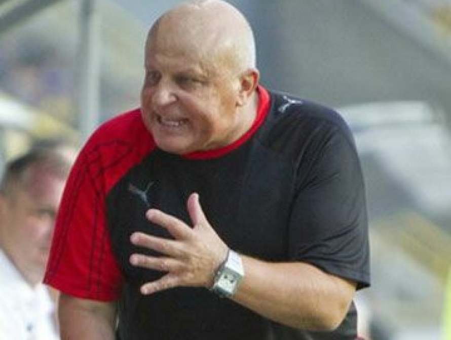 В Запорожье футболисты "Металлурга" объявили тренеру бойкот